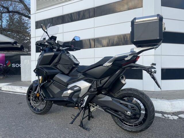 Хонда X-ADV, объемом двигателя 0.75 л и пробегом 0 тыс. км за 12000 $, фото 6 на Automoto.ua