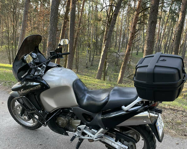 Хонда XL 1000V Varadero, объемом двигателя 1 л и пробегом 78 тыс. км за 4350 $, фото 4 на Automoto.ua