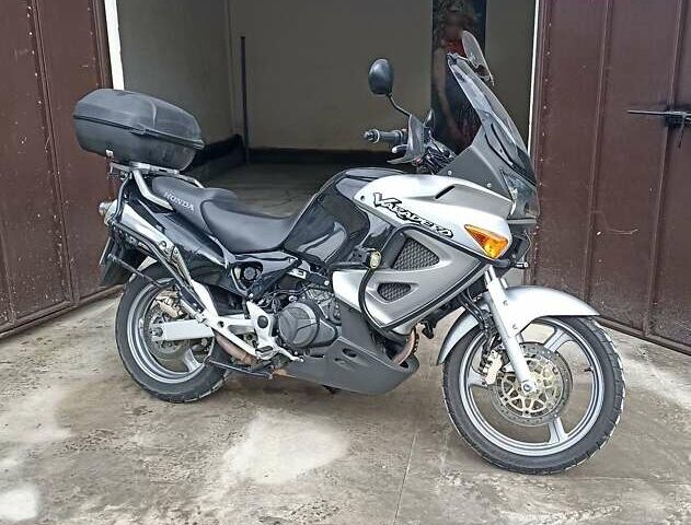 Серый Хонда XL 1000V Varadero, объемом двигателя 1 л и пробегом 65 тыс. км за 5800 $, фото 18 на Automoto.ua