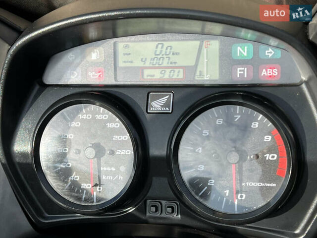 Синій Хонда XL 1000V Varadero, об'ємом двигуна 1 л та пробігом 41 тис. км за 6250 $, фото 20 на Automoto.ua