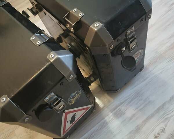 Черный Хонда XL 650V Transalp, объемом двигателя 0.65 л и пробегом 67 тыс. км за 3700 $, фото 19 на Automoto.ua