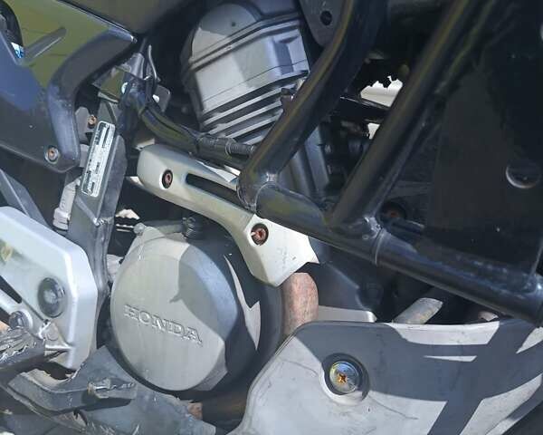 Черный Хонда XL 650V Transalp, объемом двигателя 0.65 л и пробегом 67 тыс. км за 3700 $, фото 1 на Automoto.ua