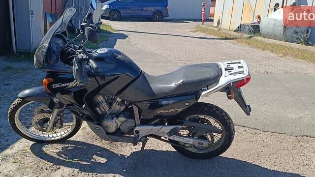 Черный Хонда XL 650V Transalp, объемом двигателя 0.65 л и пробегом 56 тыс. км за 2500 $, фото 2 на Automoto.ua