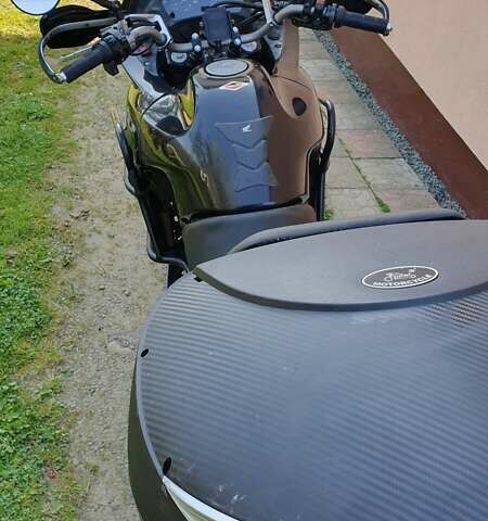 Черный Хонда XL 650V Transalp, объемом двигателя 0.65 л и пробегом 101 тыс. км за 3500 $, фото 3 на Automoto.ua