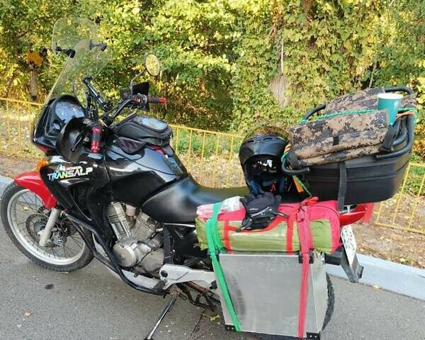 Черный Хонда XL 650V Transalp, объемом двигателя 0.65 л и пробегом 43 тыс. км за 4150 $, фото 2 на Automoto.ua