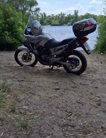Хонда XL 650V Transalp, объемом двигателя 0.65 л и пробегом 65 тыс. км за 4000 $, фото 2 на Automoto.ua