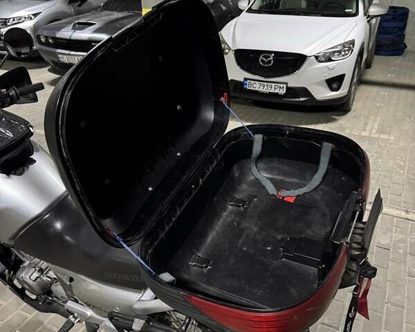 Серый Хонда XL 650V Transalp, объемом двигателя 0.65 л и пробегом 59 тыс. км за 3700 $, фото 33 на Automoto.ua