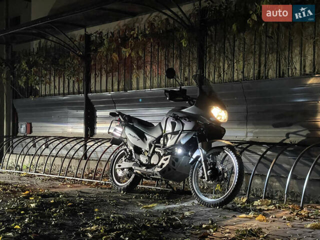 Хонда XL 650V Transalp 2001 в Львове на Automoto.ua Серый Хонда XL 650V Transalp, объемом двигателя 0.65 л и пробегом 68 тыс. км за 4600 $, фото 6 на Automoto.ua