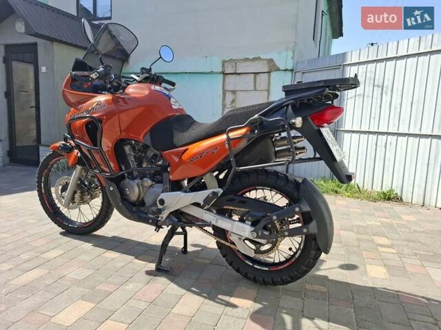 Оранжевый Хонда XL 650V Transalp, объемом двигателя 0.65 л и пробегом 54 тыс. км за 4400 $, фото 14 на Automoto.ua