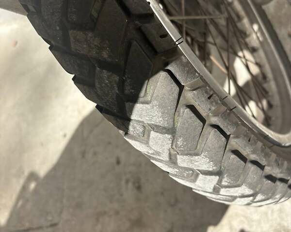 Білий Хонда XR 150L, об'ємом двигуна 0.15 л та пробігом 22 тис. км за 1937 $, фото 5 на Automoto.ua