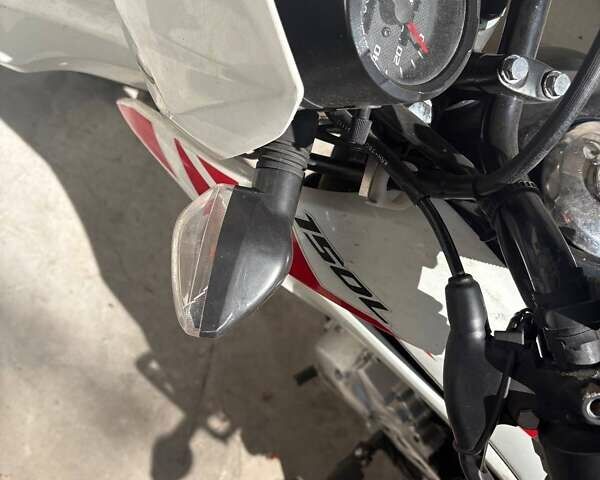 Білий Хонда XR 150L, об'ємом двигуна 0.15 л та пробігом 22 тис. км за 1937 $, фото 11 на Automoto.ua