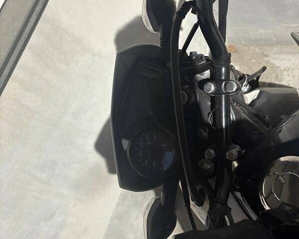 Білий Хонда XR 150L, об'ємом двигуна 0.15 л та пробігом 22 тис. км за 1937 $, фото 10 на Automoto.ua
