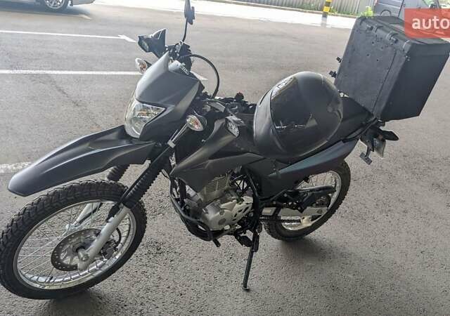 Белый Хонда XR 150L, объемом двигателя 0.15 л и пробегом 3 тыс. км за 2200 $, фото 3 на Automoto.ua