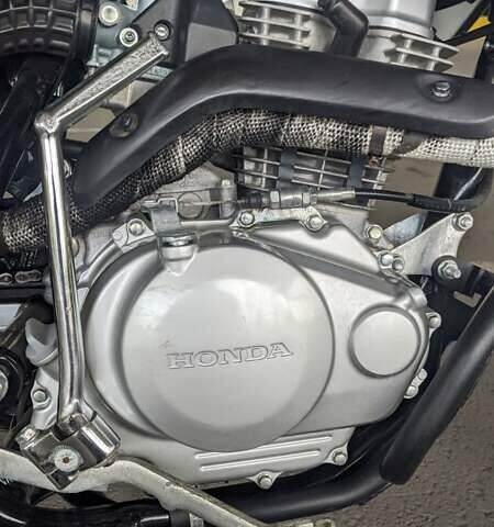 Белый Хонда XR 150L, объемом двигателя 0.15 л и пробегом 3 тыс. км за 2200 $, фото 4 на Automoto.ua