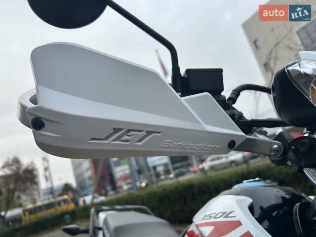 Белый Хонда XR 150L, объемом двигателя 0.15 л и пробегом 1 тыс. км за 2100 $, фото 10 на Automoto.ua