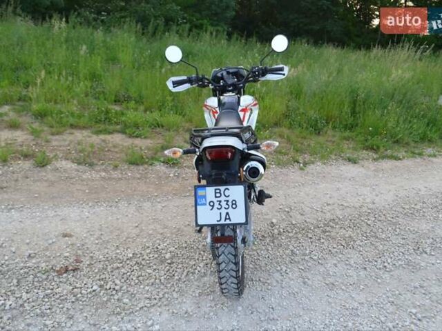 Белый Хонда XR 150L, объемом двигателя 0.15 л и пробегом 17 тыс. км за 2230 $, фото 5 на Automoto.ua