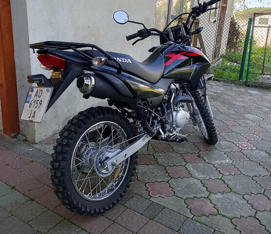 Чорний Хонда XR 150L, об'ємом двигуна 0.15 л та пробігом 6 тис. км за 1800 $, фото 4 на Automoto.ua