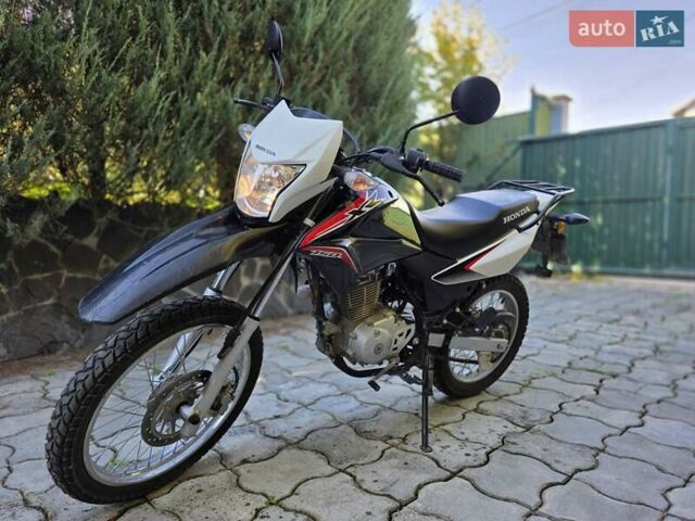 Чорний Хонда XR 150L, об'ємом двигуна 0.15 л та пробігом 3 тис. км за 2000 $, фото 8 на Automoto.ua
