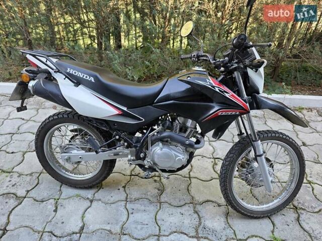 Чорний Хонда XR 150L, об'ємом двигуна 0.15 л та пробігом 3 тис. км за 2000 $, фото 13 на Automoto.ua