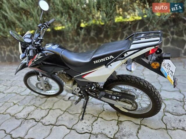 Чорний Хонда XR 150L, об'ємом двигуна 0.15 л та пробігом 3 тис. км за 2000 $, фото 9 на Automoto.ua