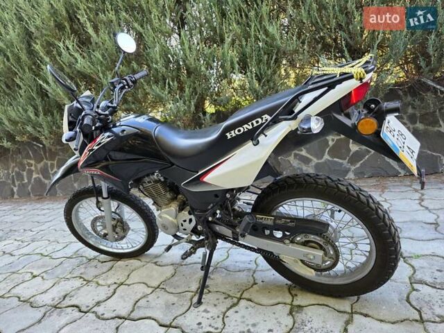 Чорний Хонда XR 150L, об'ємом двигуна 0.15 л та пробігом 3 тис. км за 2000 $, фото 16 на Automoto.ua