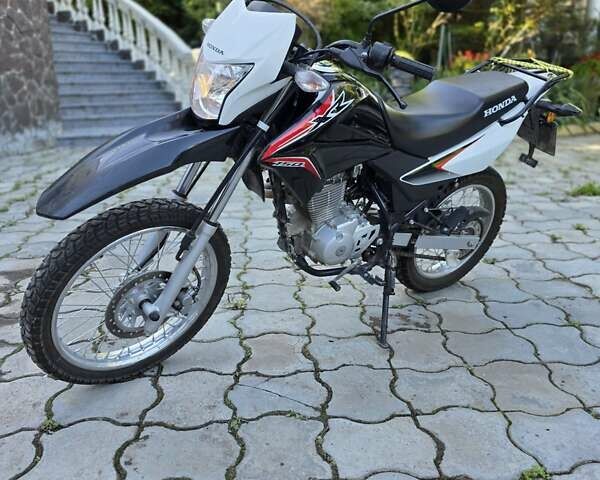 Чорний Хонда XR 150L, об'ємом двигуна 0.15 л та пробігом 3 тис. км за 2000 $, фото 22 на Automoto.ua