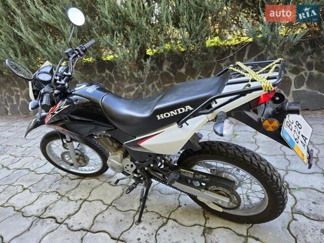Чорний Хонда XR 150L, об'ємом двигуна 0.15 л та пробігом 3 тис. км за 2000 $, фото 20 на Automoto.ua