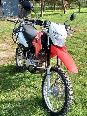 Червоний Хонда XR 150L, об'ємом двигуна 0 л та пробігом 12 тис. км за 2050 $, фото 4 на Automoto.ua