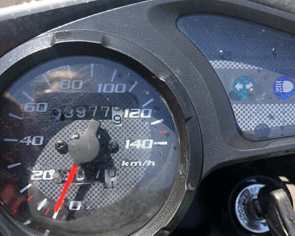 Красный Хонда XR 150L, объемом двигателя 0.15 л и пробегом 4 тыс. км за 1950 $, фото 10 на Automoto.ua