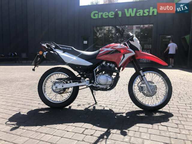 Красный Хонда XR 150L, объемом двигателя 0.15 л и пробегом 4 тыс. км за 1950 $, фото 1 на Automoto.ua