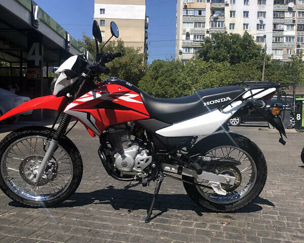 Красный Хонда XR 150L, объемом двигателя 0.15 л и пробегом 4 тыс. км за 1950 $, фото 11 на Automoto.ua