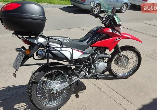 Красный Хонда XR 150L, объемом двигателя 0.15 л и пробегом 12 тыс. км за 1500 $, фото 3 на Automoto.ua