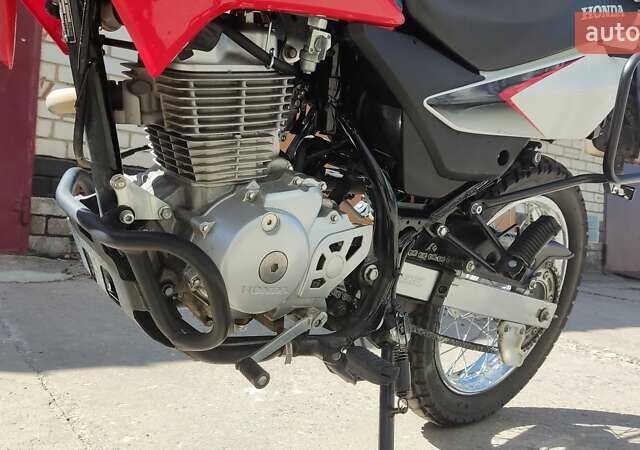 Красный Хонда XR 150L, объемом двигателя 0.15 л и пробегом 12 тыс. км за 1500 $, фото 7 на Automoto.ua