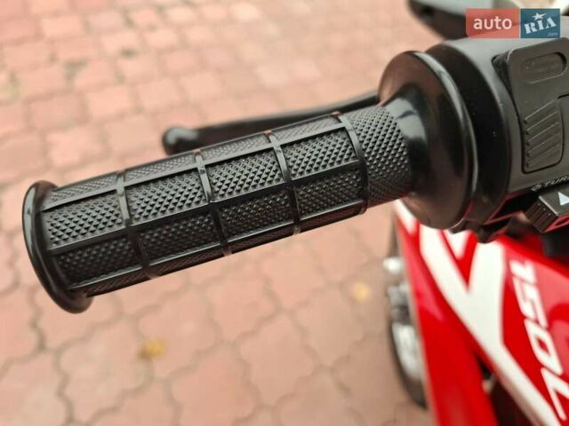 Червоний Хонда XR 150L, об'ємом двигуна 0.15 л та пробігом 2 тис. км за 2400 $, фото 4 на Automoto.ua