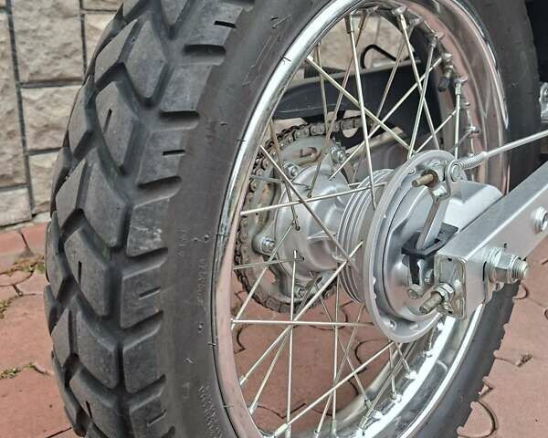 Красный Хонда XR 150L, объемом двигателя 0.15 л и пробегом 2 тыс. км за 2400 $, фото 4 на Automoto.ua