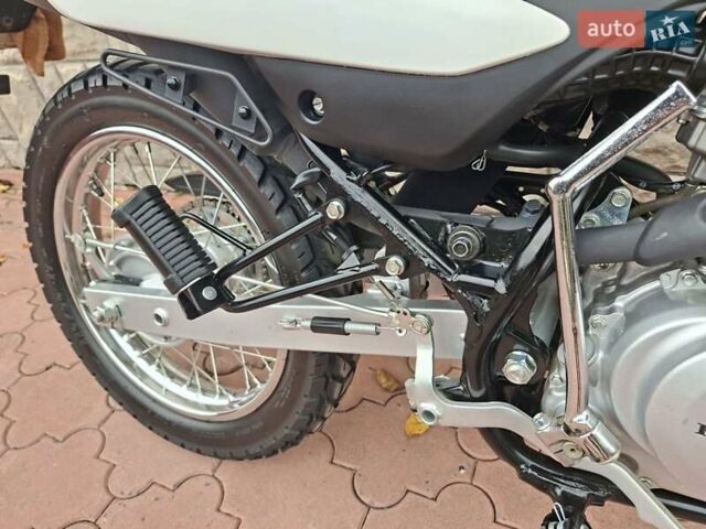 Червоний Хонда XR 150L, об'ємом двигуна 0.15 л та пробігом 2 тис. км за 2400 $, фото 14 на Automoto.ua