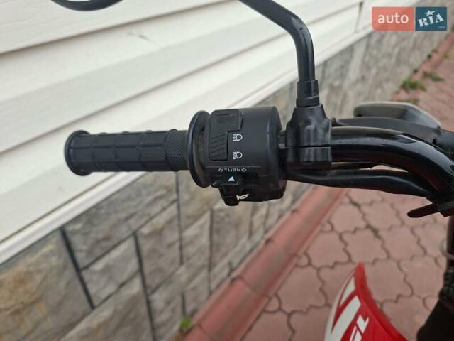 Красный Хонда XR 150L, объемом двигателя 0.15 л и пробегом 2 тыс. км за 2400 $, фото 9 на Automoto.ua