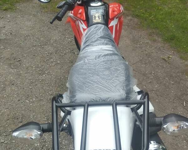 Червоний Хонда XR 150L, об'ємом двигуна 0.15 л та пробігом 1 тис. км за 2750 $, фото 4 на Automoto.ua