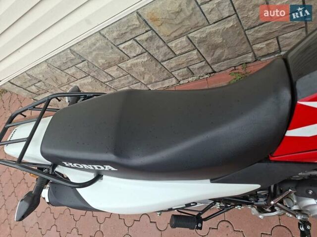 Красный Хонда XR 150L, объемом двигателя 0.15 л и пробегом 2 тыс. км за 2400 $, фото 6 на Automoto.ua