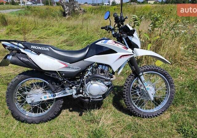 Хонда XR 150L, объемом двигателя 0.15 л и пробегом 15 тыс. км за 1900 $, фото 2 на Automoto.ua