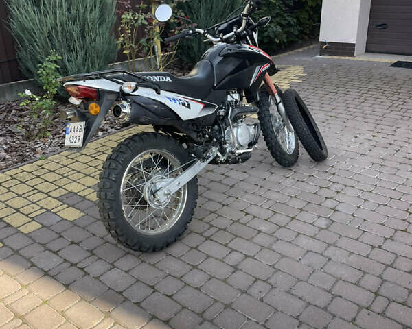 Хонда XR 150L, объемом двигателя 0 л и пробегом 16 тыс. км за 1900 $, фото 6 на Automoto.ua