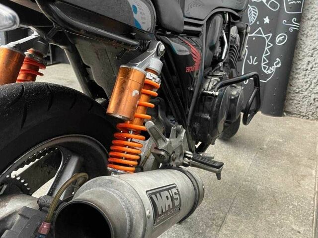 Хонда CB400SF 1999 в Киеве на Automoto.ua Хонда CB400SF, объемом двигателя 0.4 л и пробегом 0 тыс. км за 2400 $, фото 4 на Automoto.ua