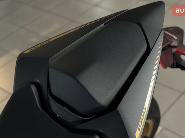 Хонда CB 1000SP Hornet, объемом двигателя 1 л и пробегом 0 тыс. км за 12791 $, фото 21 на Automoto.ua