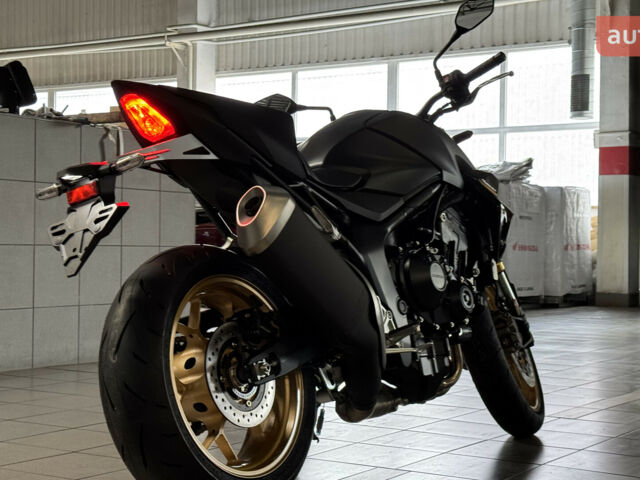 Хонда CB 1000SP Hornet, объемом двигателя 1 л и пробегом 0 тыс. км за 12791 $, фото 7 на Automoto.ua