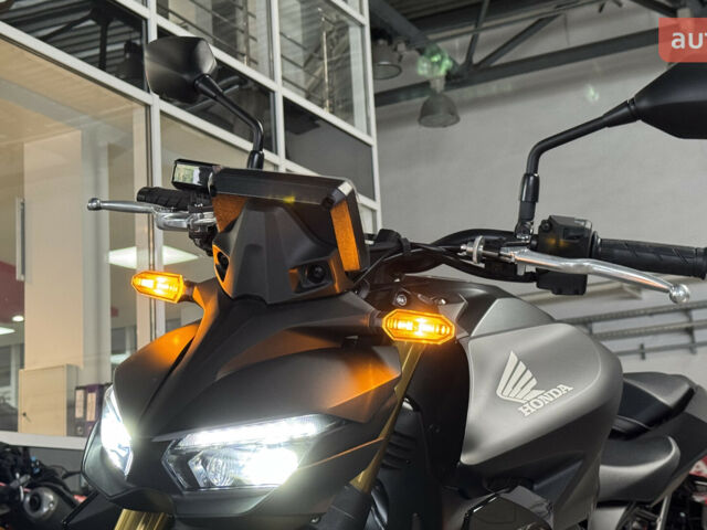 Хонда CB 1000SP Hornet, объемом двигателя 1 л и пробегом 0 тыс. км за 12791 $, фото 12 на Automoto.ua