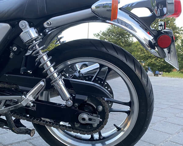 Красный Хонда CB 1100, объемом двигателя 1.1 л и пробегом 30 тыс. км за 6300 $, фото 12 на Automoto.ua