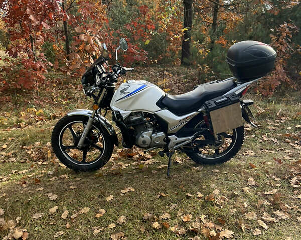 Хонда CB 125F, объемом двигателя 0.12 л и пробегом 11 тыс. км за 1400 $, фото 3 на Automoto.ua