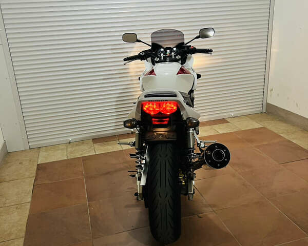 Білий Хонда CB 1300S, об'ємом двигуна 1.3 л та пробігом 38 тис. км за 7700 $, фото 1 на Automoto.ua