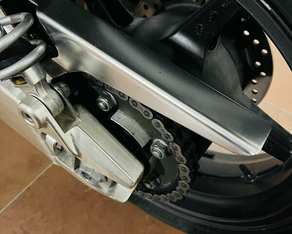 Білий Хонда CB 1300S, об'ємом двигуна 1.3 л та пробігом 38 тис. км за 7700 $, фото 22 на Automoto.ua