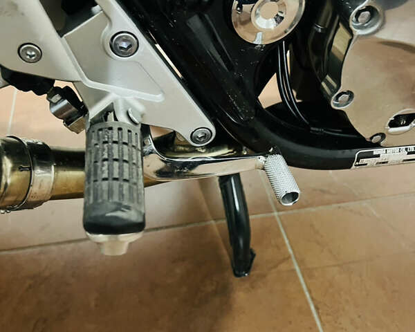 Білий Хонда CB 1300S, об'ємом двигуна 1.3 л та пробігом 38 тис. км за 7700 $, фото 30 на Automoto.ua